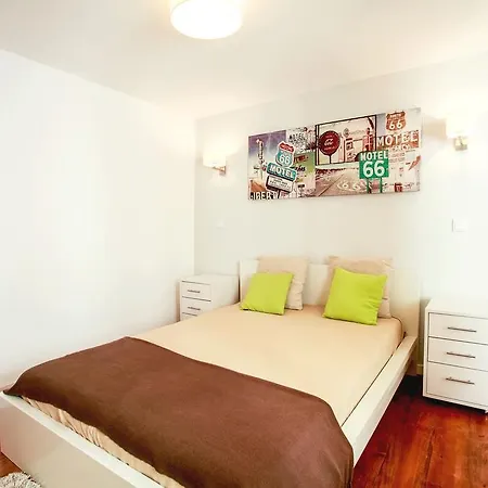 Lovelystay - Wide And Bright In Principe Real *